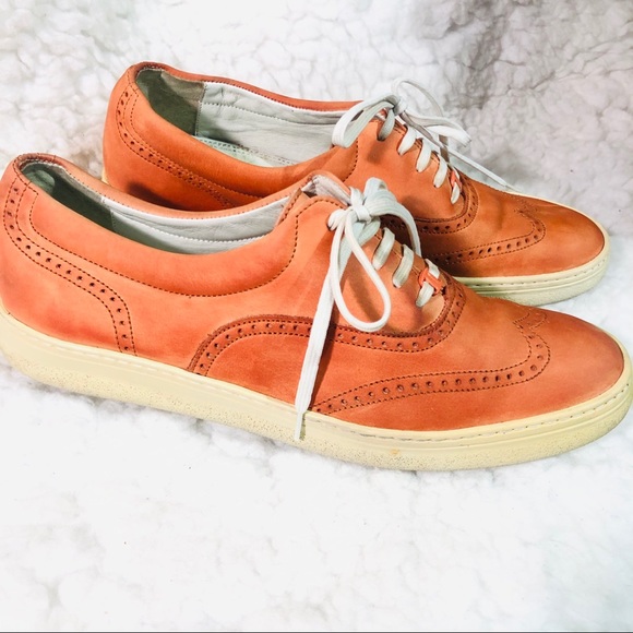 wingtip tennis shoes